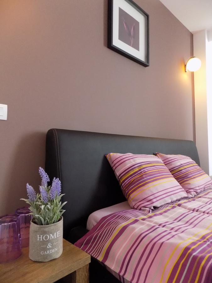 Colosseum Residence Bukares Bagian luar foto